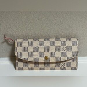 Louis Vuitton Checkered Cream and Brown Wallet